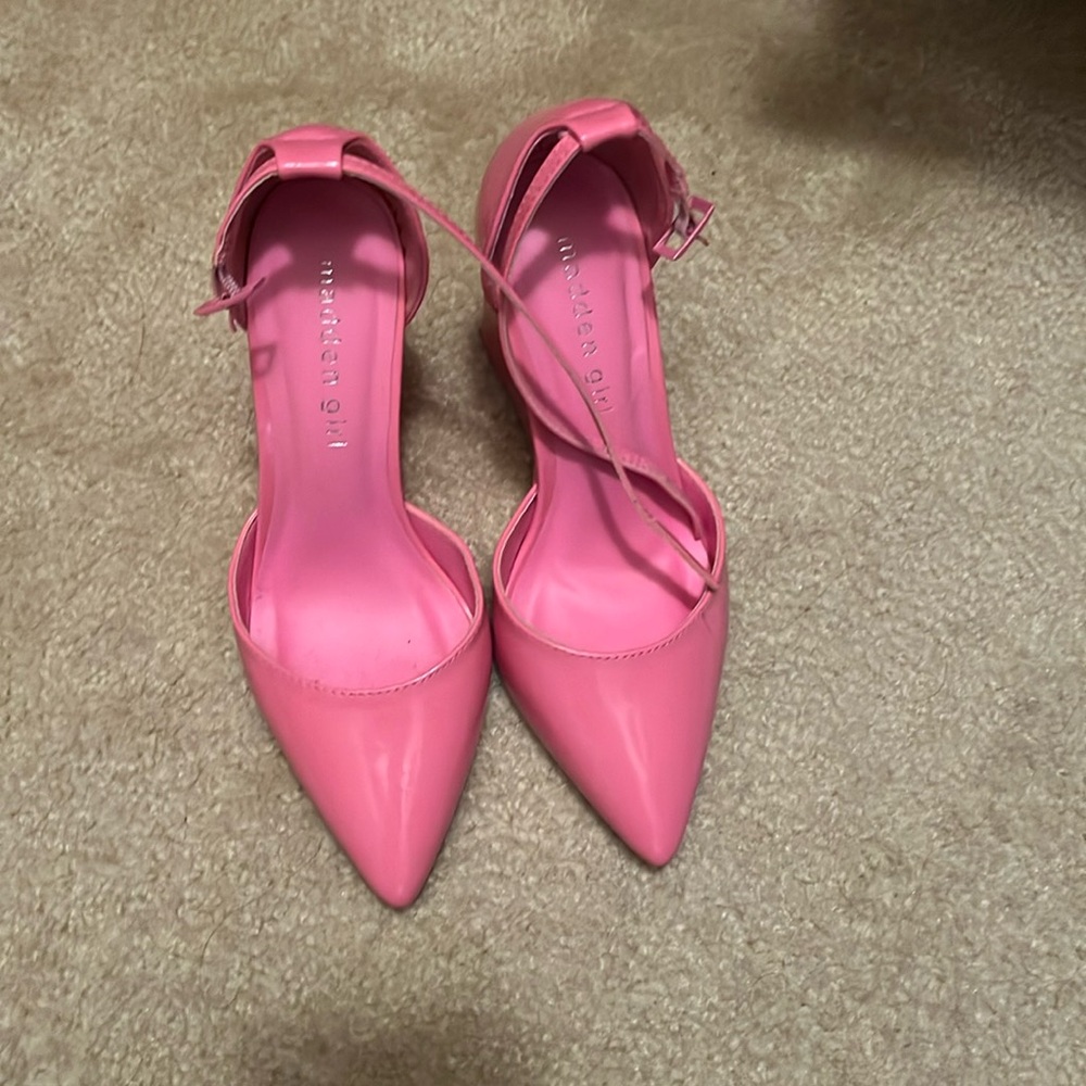 Pink heels